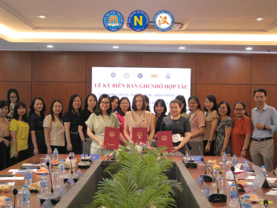 LỄ KÝ KẾT MOU GIỮA KHOA TIẾNG ANH, KHOA TIẾNG TRUNG QUỐC – TRƯỜNG ĐẠI HỌC THƯƠNG MẠI VỚI CÔNG TY TNHH KLJ VINA